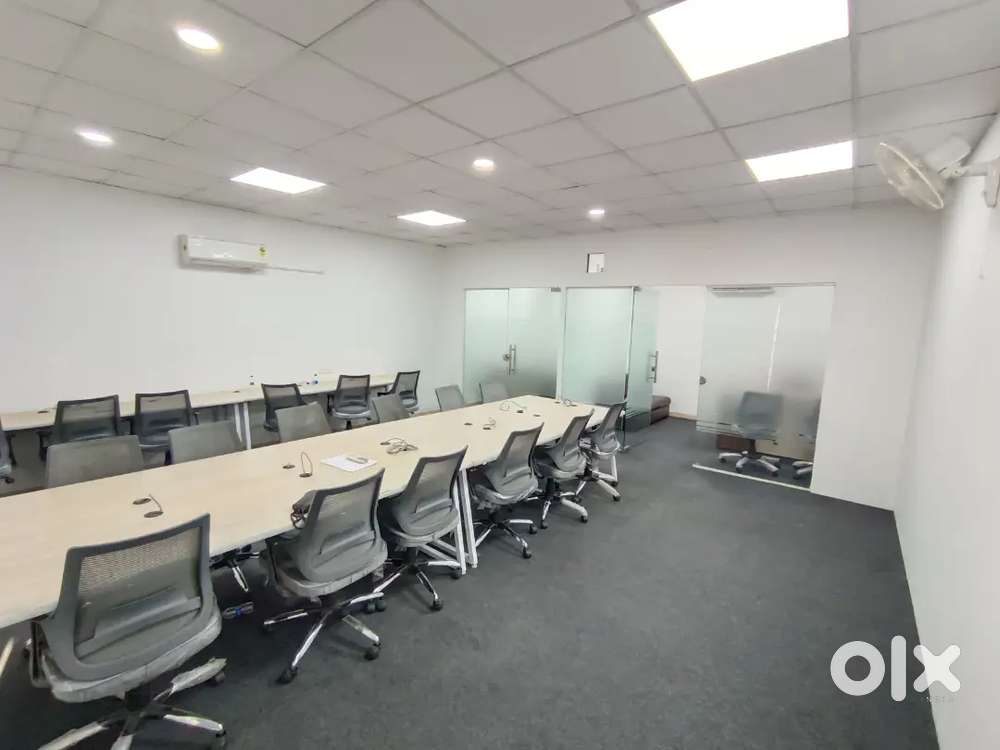 18 seater 2 cabins office for rent.