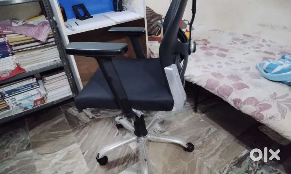 Study chair 2month old in new condition&2year warranty fixed price3000