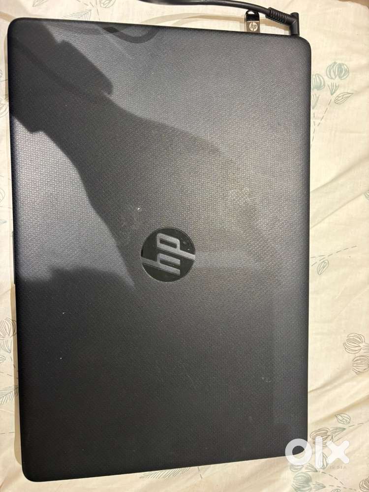 HP i5 iris xe graphics card