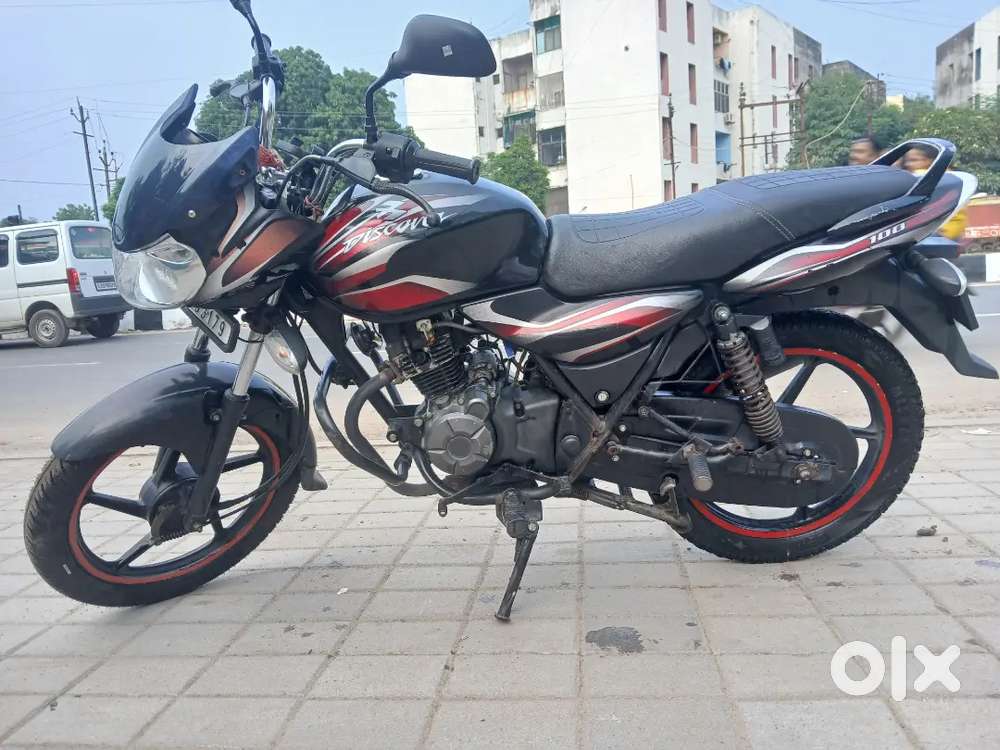 Bajaj Discover 100