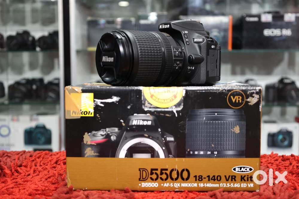 NIKON D5500 CAMERA FOR SALE