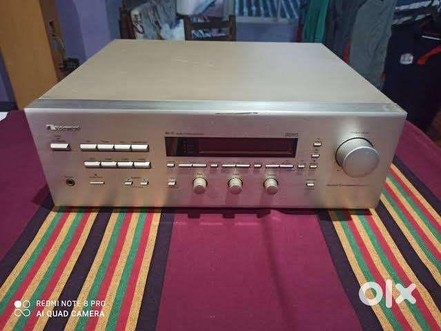 Stereo amplifier