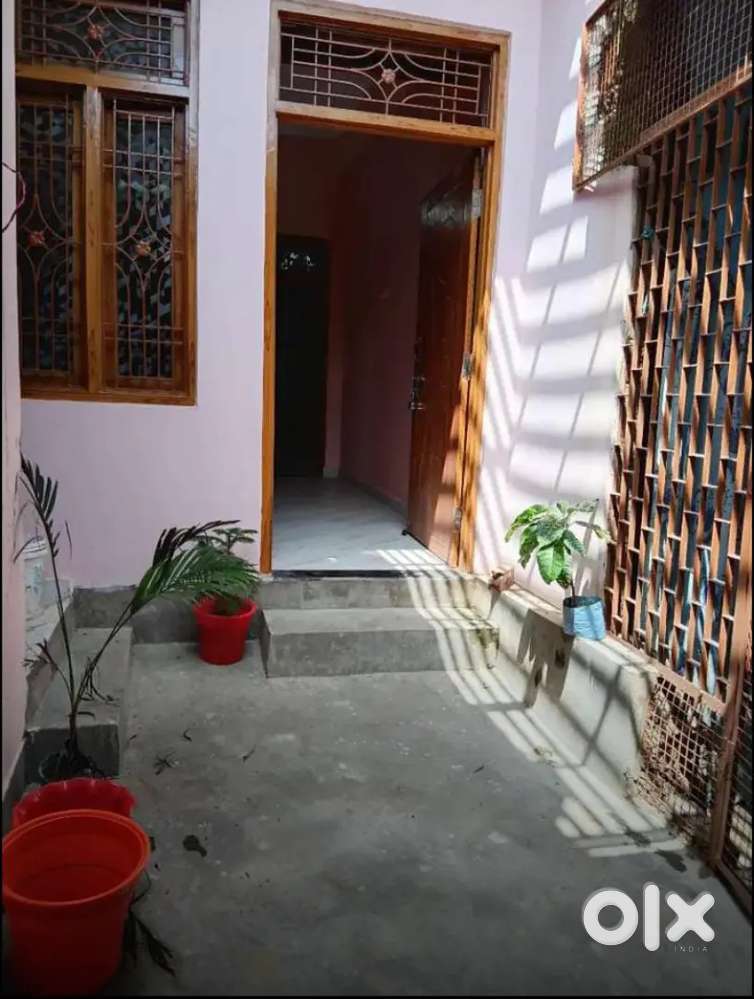 Ground floor for Boys ,11k + light bill, with Bed one takath