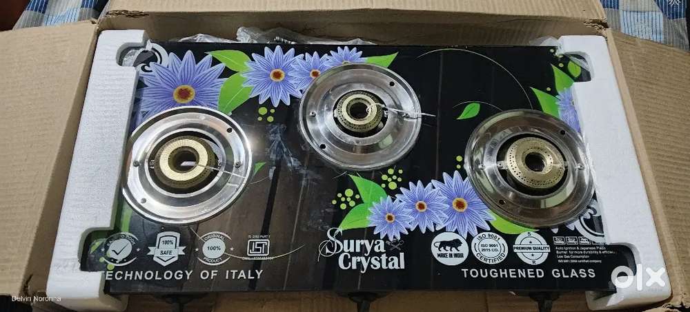 Surya Crystal Gas Stove 3 burner auto ignition (price negotiable)