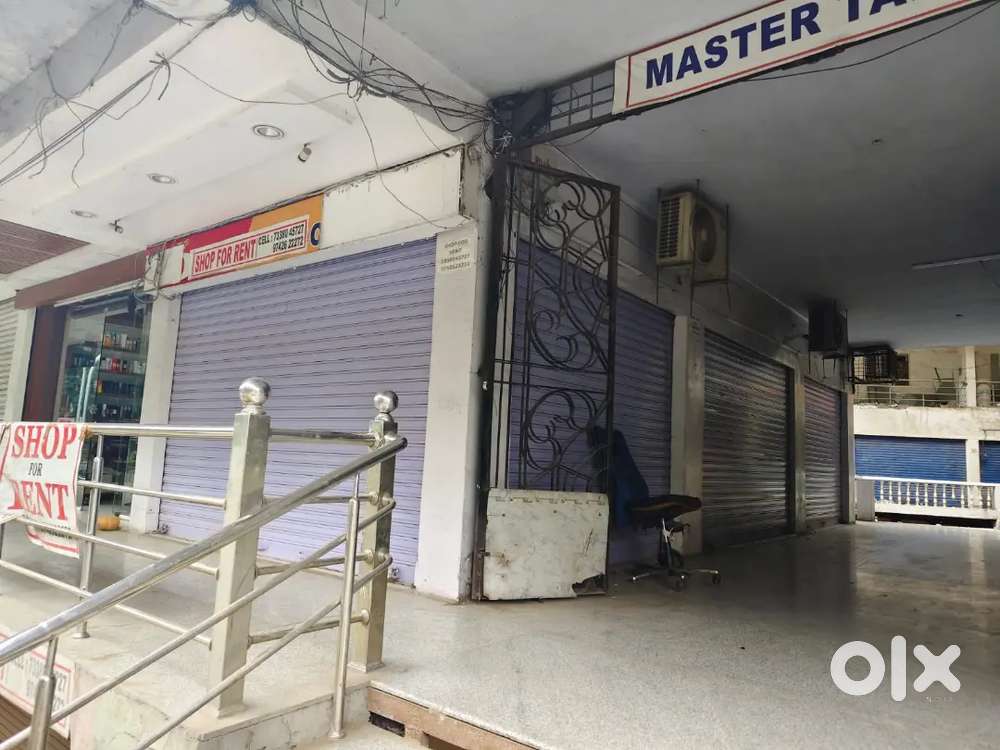 Fully furnished shop for rent
