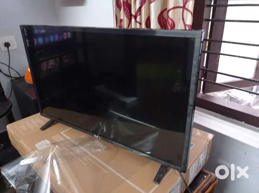 LG 32 inch Full HD TV