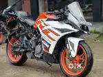KTM RC 125 2021 in scratchless condition