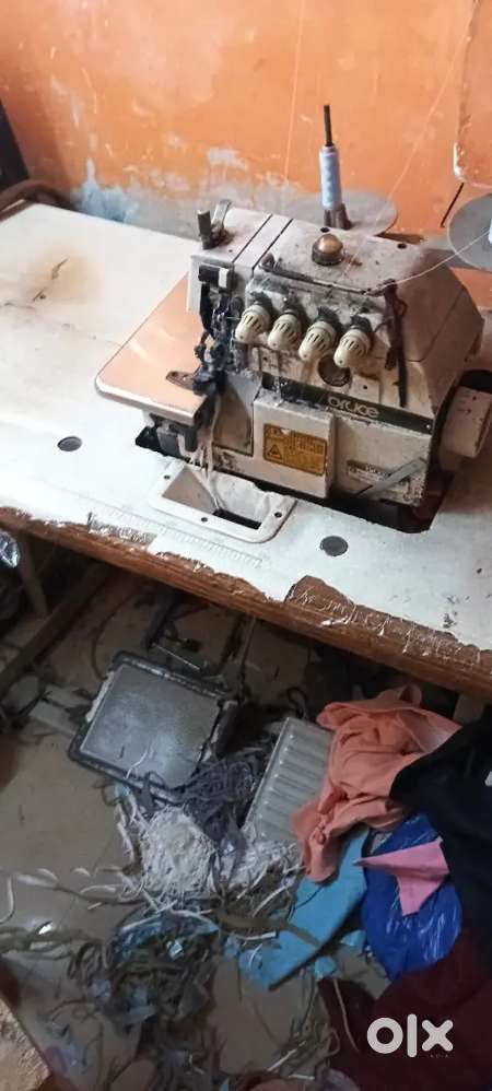 3 years old Sewing machine in good condition