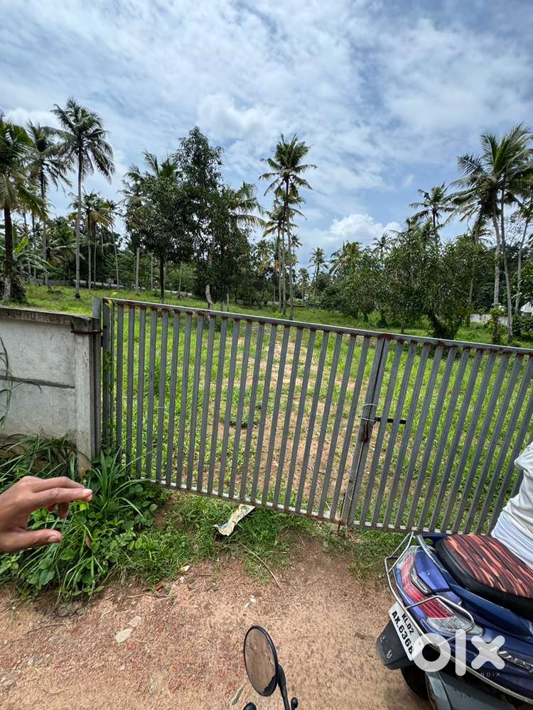 12, 10 cent plot availabel in hospital jn kundara