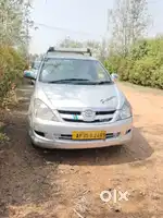 Toyota Innova 2005