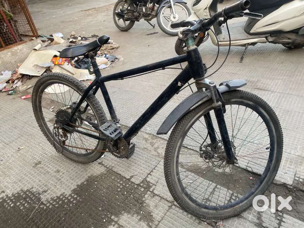 Hero cycle black colour