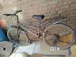 Barish खड़े-खड़े jalan lag gai hai chalane wala nahin hai chalti hai
