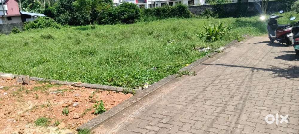 MANJUMMEL PLOTS 4,CENT 5CENT