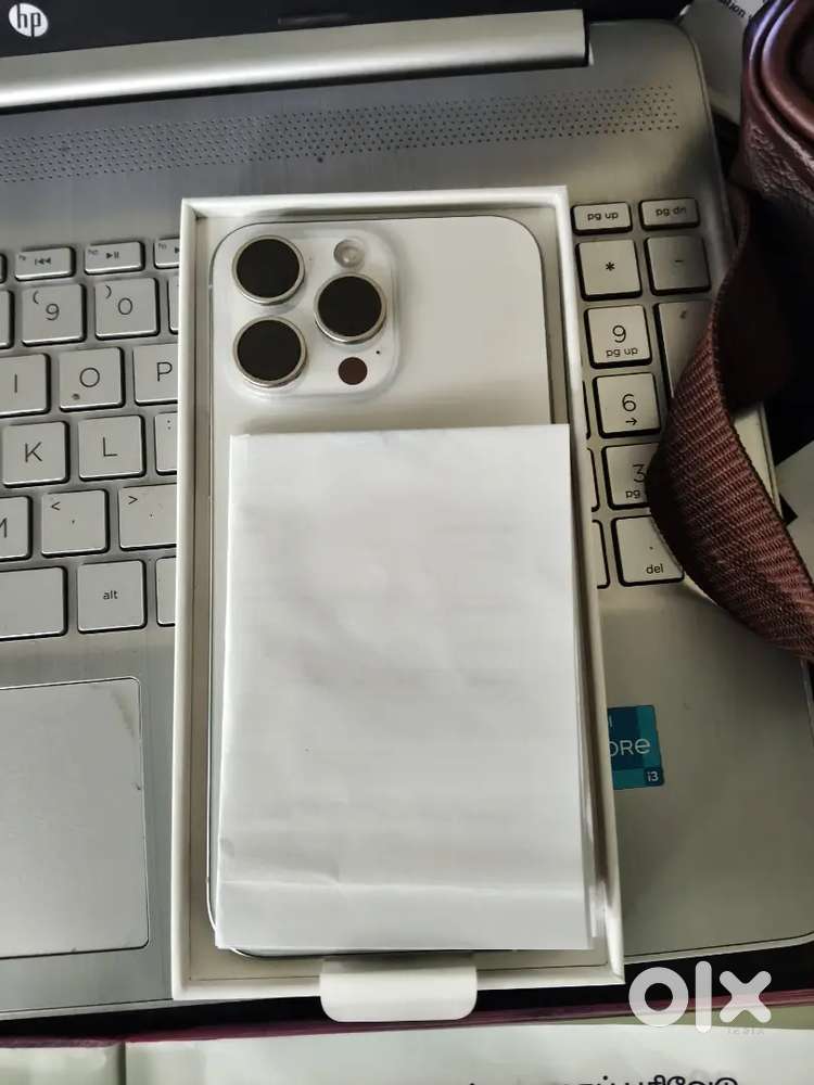 15 pro max 256GB white taitanium