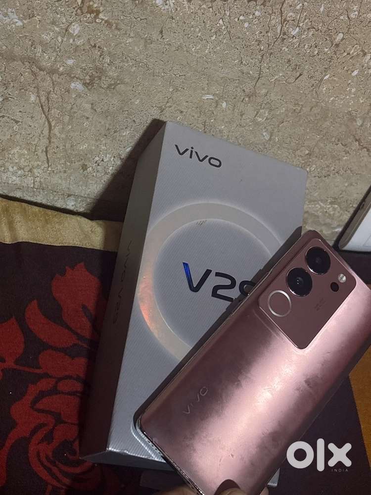 Vivo v295g 8/128gb curved display phone