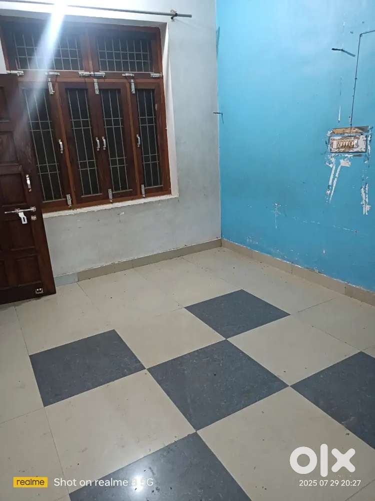 One room set in 4500 only
