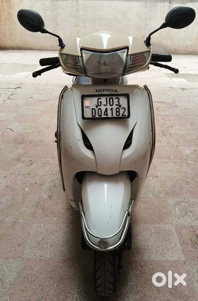 Activa ,kota msg no karva jova radhey hotel jova malse