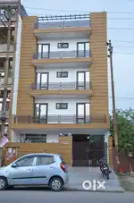 Need Housekiping Staff.( Rehna khana free)