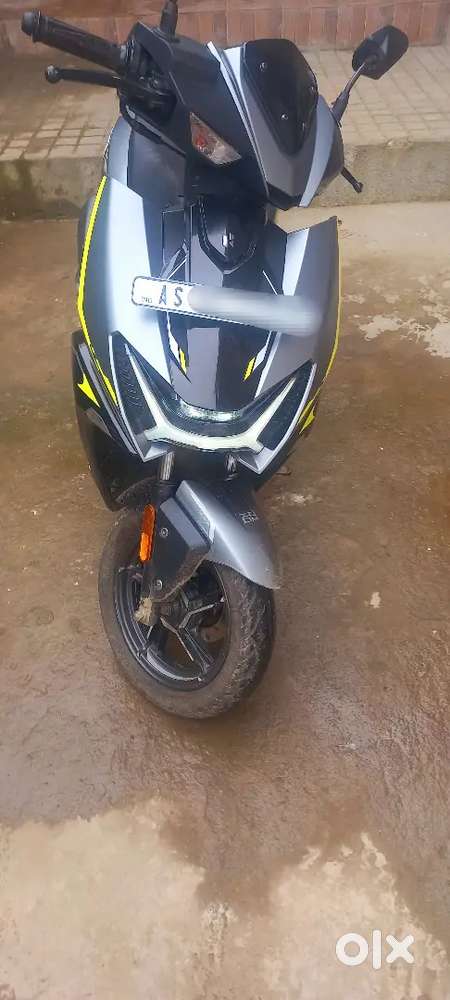 Selling Hero Xoom 110cc only.Selling to upgrade.No spare keys