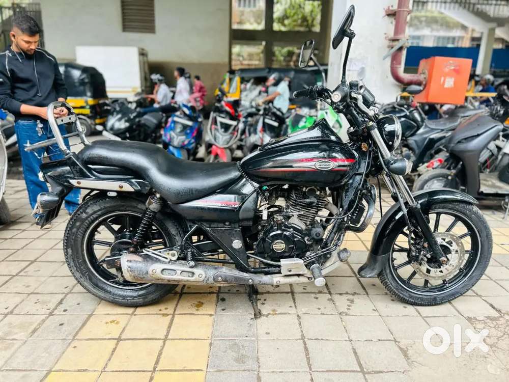 AVENGER 220 STREET BAJAJ