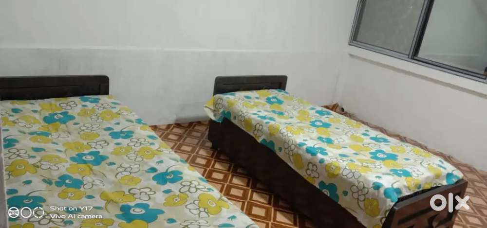 SHREE PG FOR BOYS AC AND NON AC ROOM