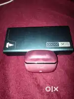 Ear buds and power bank 20000 boat