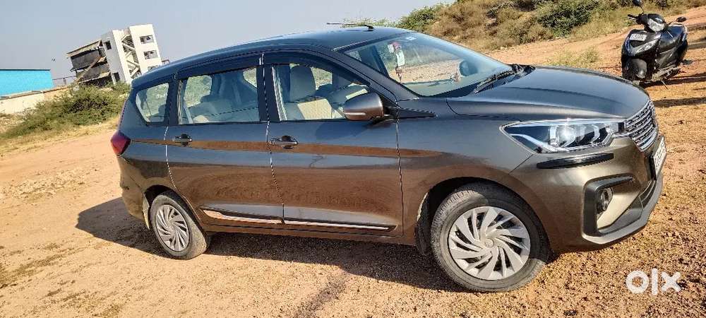 Maruti Suzuki Ertiga 11/2021 Petrol & CNG Well Maintained