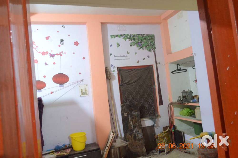 6 min walking distance from dum dum jn. Railway station