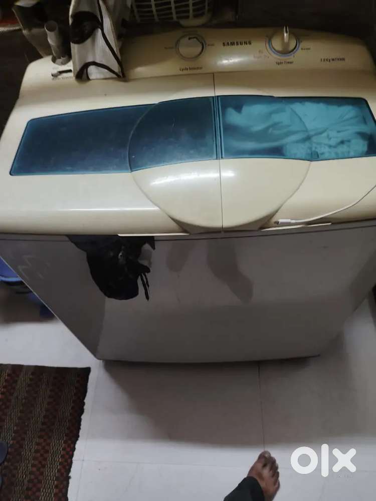 Semi automatic washing machine