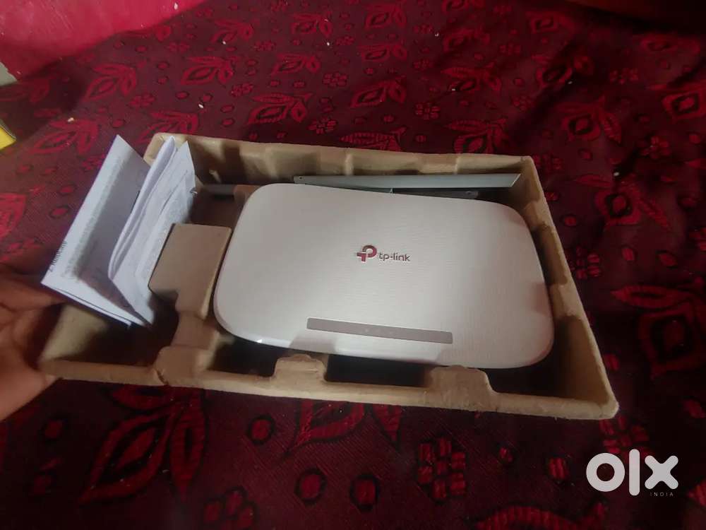 Tp-link 845N 300mbps wireless router 1 month used