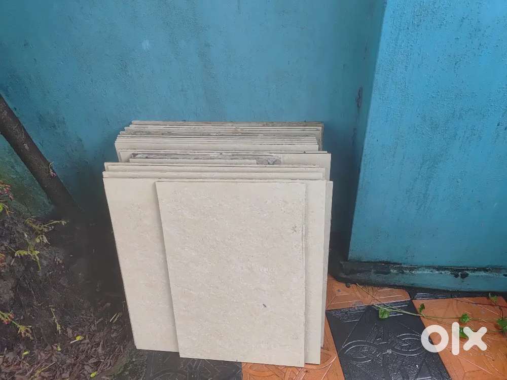 Used tiles 50 piece