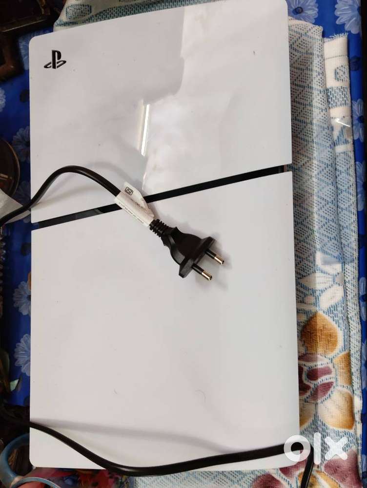 Play station 5- 4 Months Old