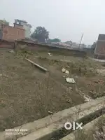 150 gaz zameen hai. Bht achchi zameen hai