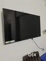LG 43 INCHES