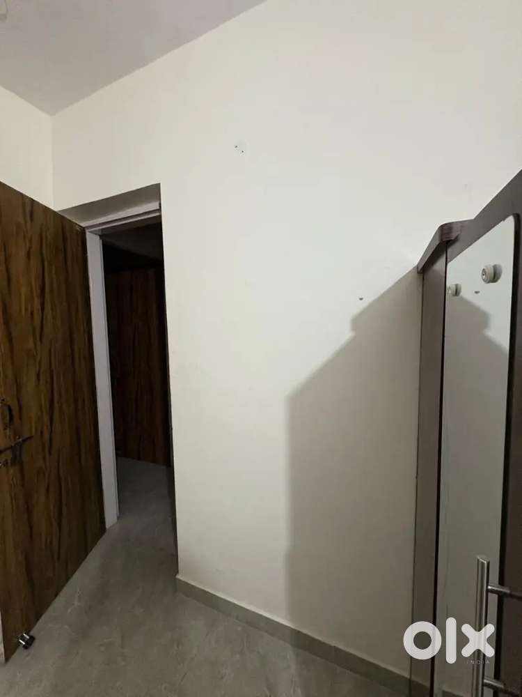 Service class small family  2 bhk 1 washroom  in 33