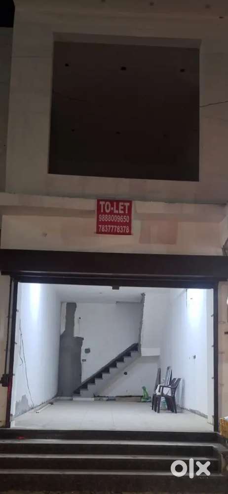 Semi commercial building on rent