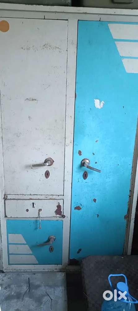 Metal wardrobe