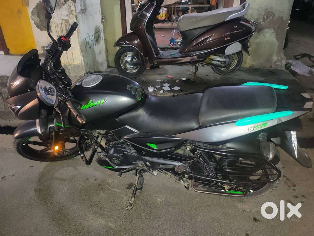 Bajaj pulsar 125 2021 model petrol