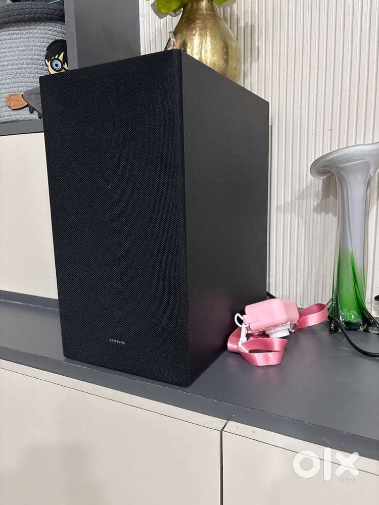 Home theatre soundbar B750D
