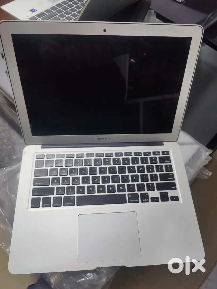 Apple proi5 (2017), 8gb ram, 256 ssd, 2gb graphic intel hd, 14 full