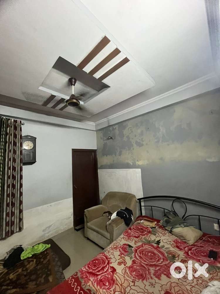 Independent room in well furnished flat