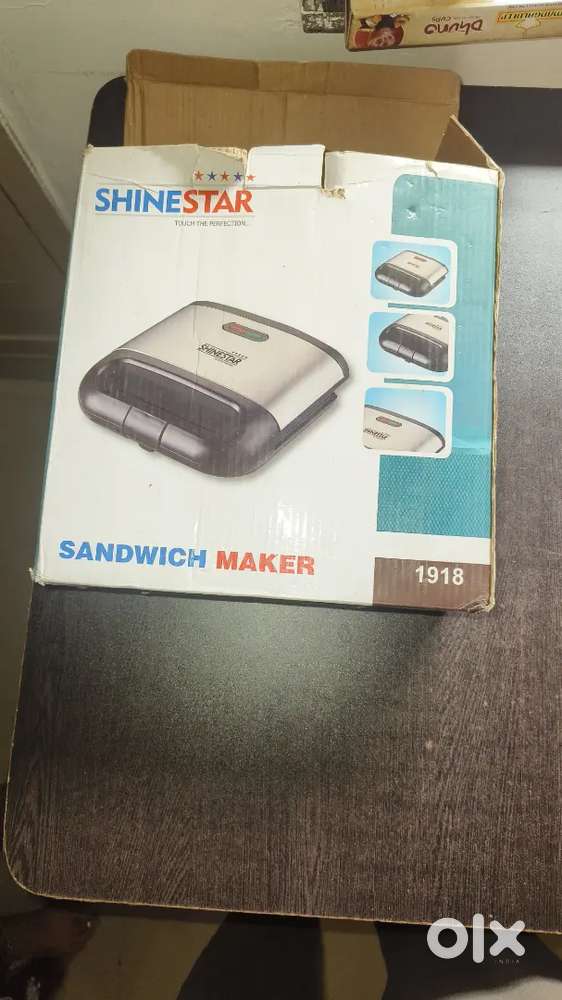 Sandwich toster and dinner set