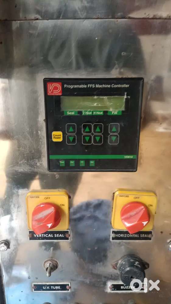 Water pouch packing machine