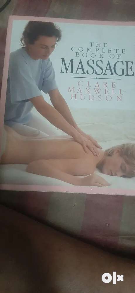 THE COMPLETE BOOK OF MASSAGE. CLARE MAXWELL HUDSON