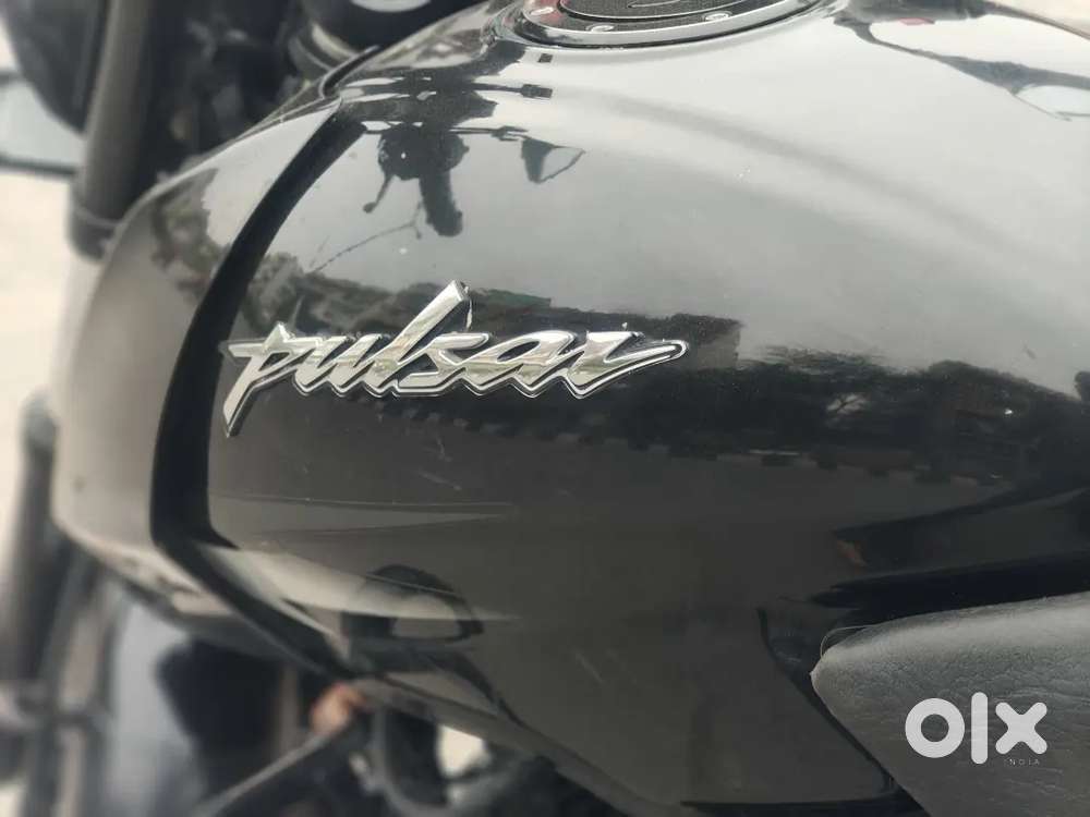 Urgently sale my pulsar 125 black colour very cheap price