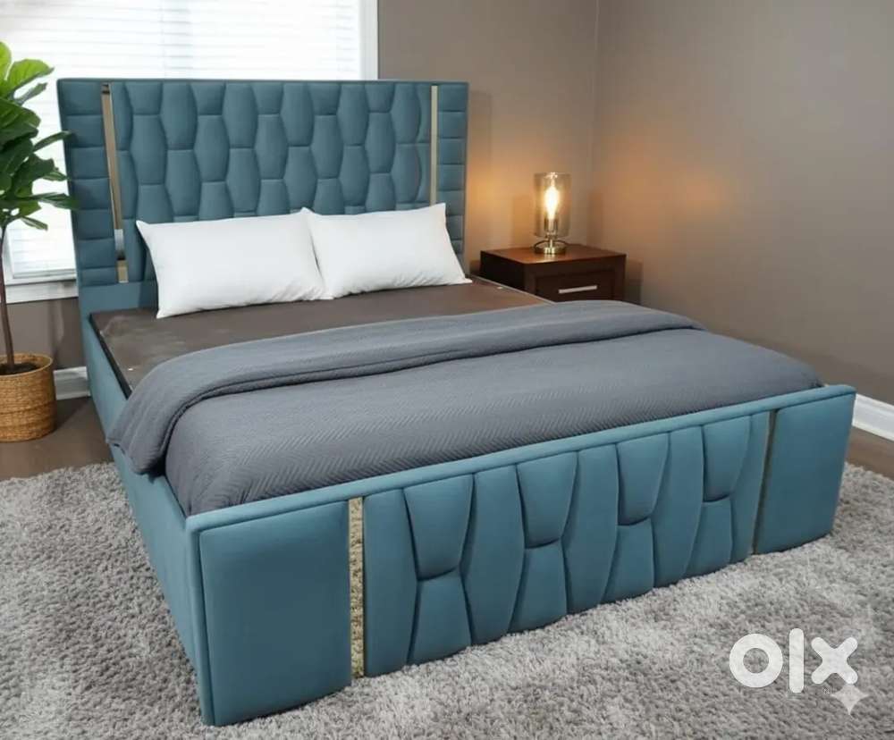 King size bed with designing headboard in premium quality