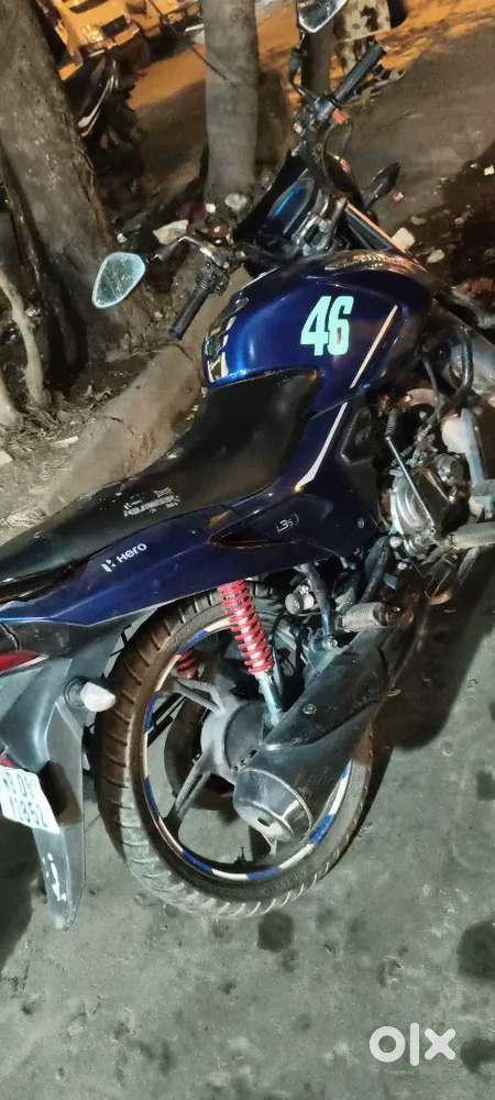 This is the glamour bs 6 blue colour bike