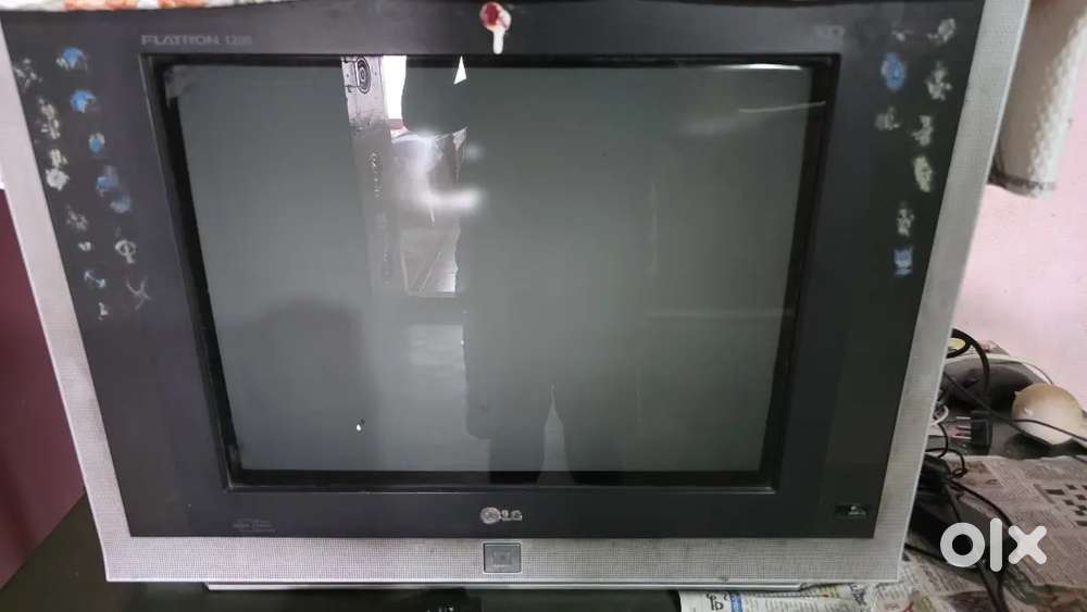 LG CRT. TV