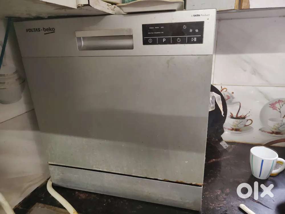 Dish washer