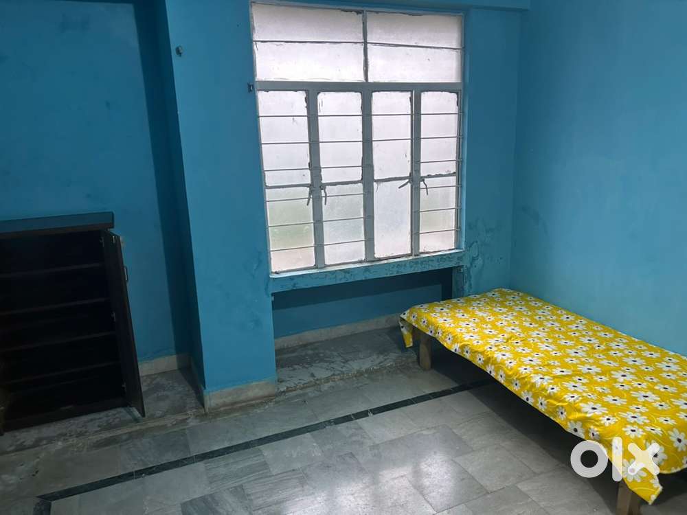 Jagdevpath Bailey Road need 2girls separate room, attach batthroom